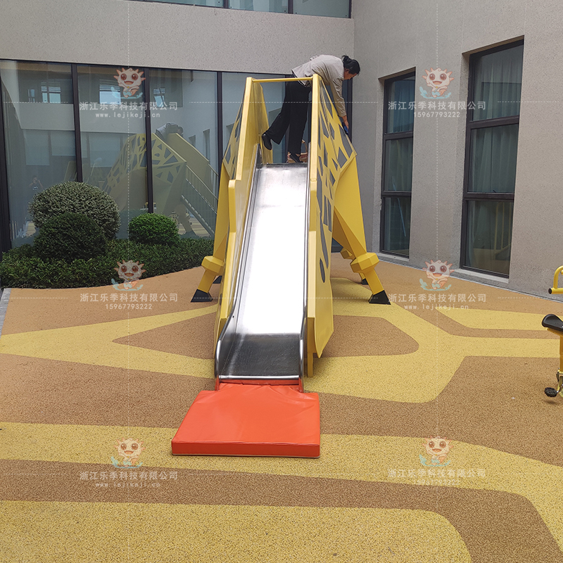 合肥中海麋鹿滑梯_展示廳游樂設施_兒童游樂設備案例