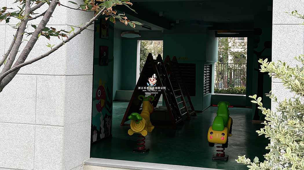 游樂設備